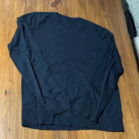 Theory Men's Black V-Neck Sweater